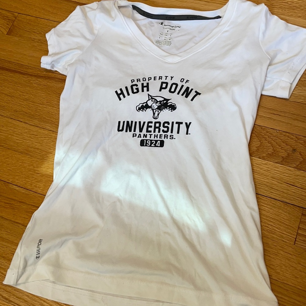 High Point University T-Shirt - Size S